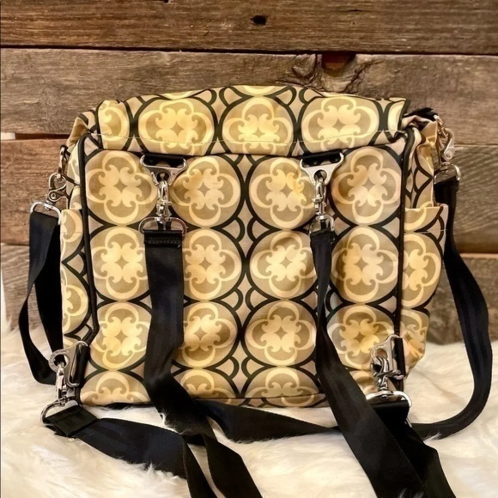 PETUNIA PICKLE BOTTOM | Diaper Bag